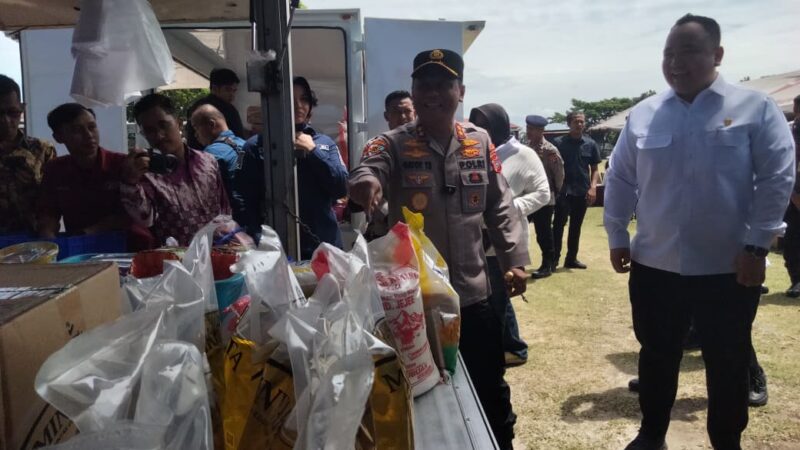 Menjaga stabilitas harga pangan, Polda Sumbar menggelar gerakan pangan murah di seluruh kabupaten dan kota. Selain dikerahkan