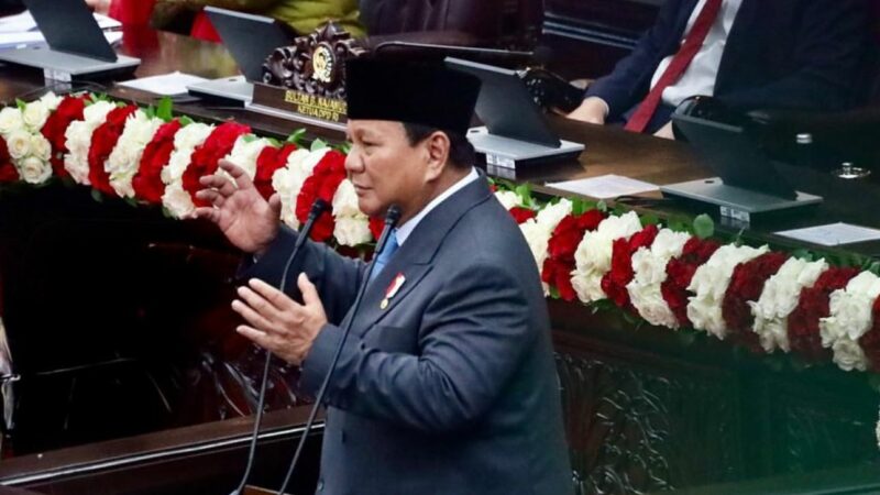 Sebanyak 100 sekolah rakyat sudah dibangun selama 299 hari kinerja Presiden Prabowo Subianto. Tahun depan pemerintah menargetkan menjadi