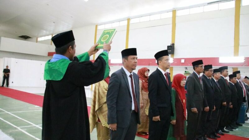 Universitas Islam Negeri (UIN) Imam Bonjol Padang resmi mengukuhkan jajaran pimpinan baru untuk periode 2025–2029 terhitung