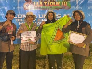 Tim putri Unit Kegiatan Mahasiswa (UKM) Mapala Alpichanameru UIN Imam Bonjol Padang berhasil meraih juara 1 umum putri dalam ajang