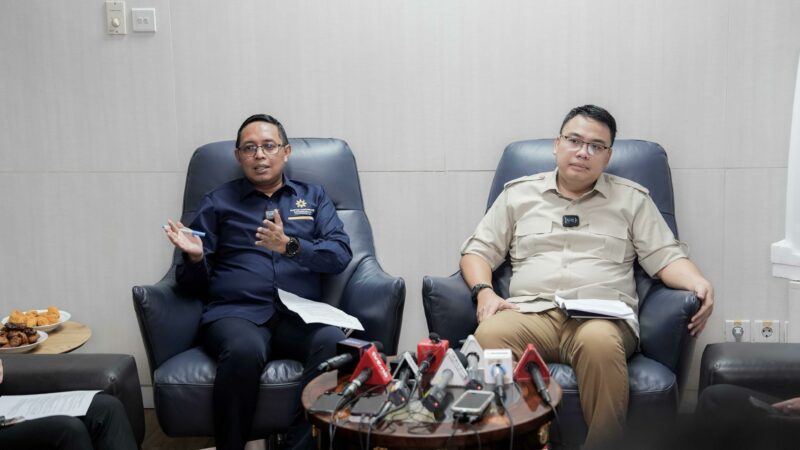 Wakil Menteri Komunikasi dan Digital (Komdigi) Angga Raka Prabowo meminta pengelola platform media sosial untuk ikut melindungi masyarakat