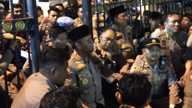 Temui Massa Aksi, Kapolda Sumbar Minta Maaf Atas Insiden Polisi Tabrak Pengemudi Ojol