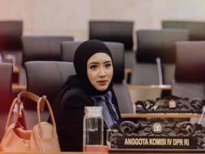 Minta Maaf Usai Demo Mahasiswa di Sumbar, Cindy Monica Tak Singgung Foto Memetik Buah di Luar Negeri