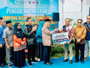 Bank Nagari Berkolaborasi dengan UNP dan BKKBN Wujudkan Kampung Berkualitas di Padang