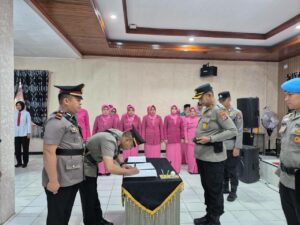Kapolres Padang Panjang Pimpin Sertijab Wakapolres dan Kasat Lantas