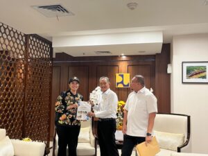 Bupati Dharmasraya, Annisa Suci Ramadhani didampingi Anggota DPR RI Fraksi Gerindra, Andre Rosiade menemui Menteri Pekerjaan Umum dan