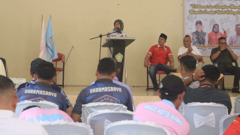 Wakil Bupati Dharmasraya, Leli Arni membuka secara resmi Musyawarah Olahraga Kabupaten (Musorkab) KONI Dharmasraya