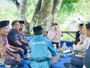 Bupati Dharmasraya, Annisa Suci Ramadhani mengunjungi Kecamatan Sembilan Koto pada Jumat (12/9/2025). Kedatangan Annisa ini disambut puluhan
