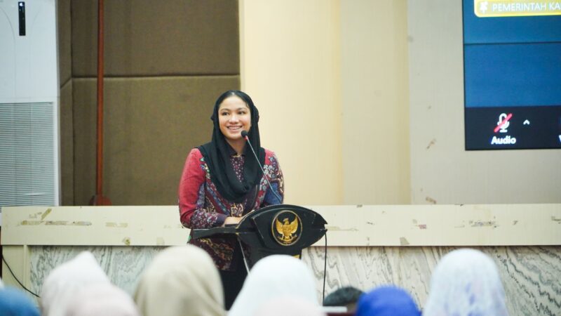 Bupati Dharmasraya Annisa Suci Ramadhani mengungkapkan bahwa penguasaan Bahasa Inggris menjadi salah satu kunci agar generasi muda daerah