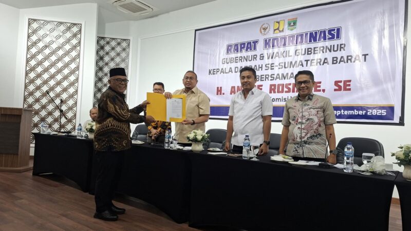 Rakor dengan Anggota DPR, Bupati Pasbar Usulkan Pembangunan Jalan dan Jembatan