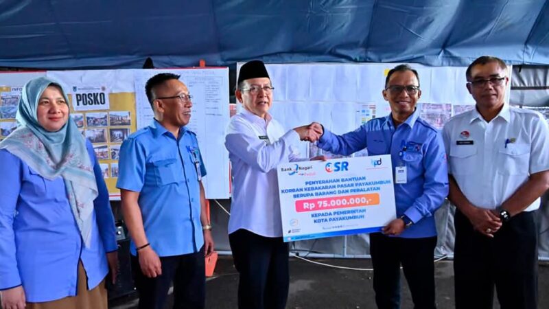 Bank Nagari Salurkan Bantuan untuk Korban Kebakaran Pasar Payakumbuh