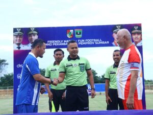 Stadion Mini Gelora Hangtuah Diresmikan, Gubernur Sumbar jadi Kapten Lawan Tim Pemko Pekanbaru