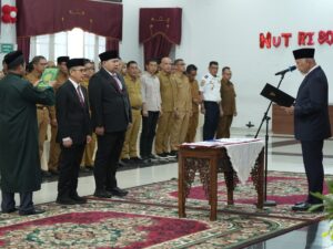 Lantik Pejabat Eselon II, Gubernur Mahyeldi Tekankan Integritas dan Profesionalisme