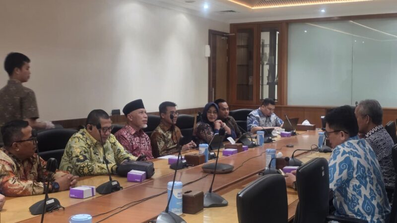 Atasi Keterbatasan Fiskal, Pemprov Sumbar Rancang Penerbitan Sukuk Daerah