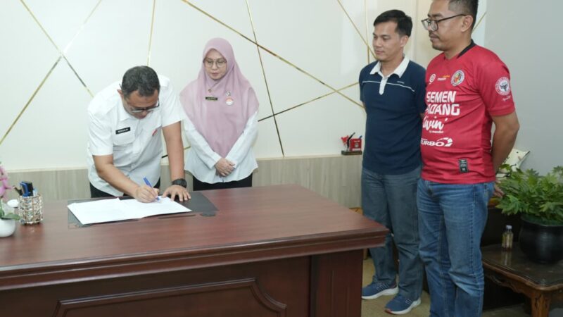 Biro Adpim Sumbar Lakukan Sertijab dari Mursalim ke Plt Dirse Novera