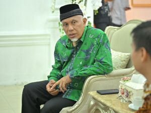 Gubernur Mahyeldi Tegaskan Komitmen Tertibkan Tambang Ilegal di Sumbar