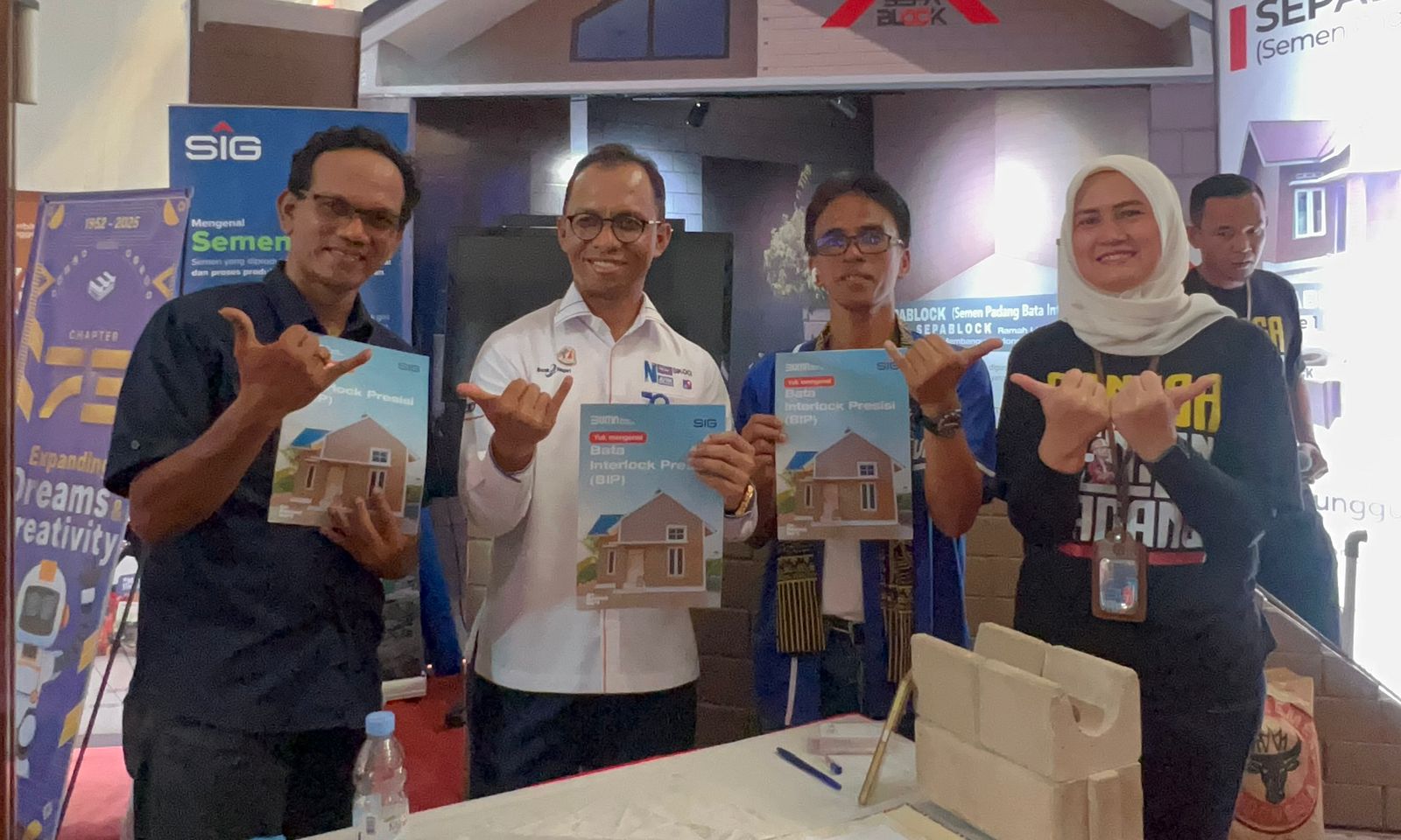 SEPABLOCK Semen Padang jadi Magnet di Festival Literasi Daerah 2025