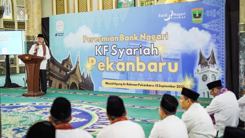 Gubernur Sumbar Resmikan Kantor Bank Nagari Syariah di Pekanbaru