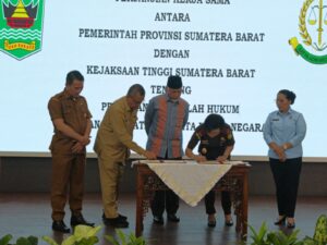 Pemprov Sumbar dan Kejati Teken Kerja Sama Penanganan Masalah Hukum Perdata dan TUN