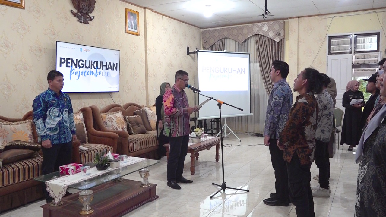 Pemko Kukuhkan Forum Ekonomi Kreatif Kota Payakumbuh Periode 2025-2028