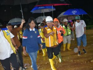 Wawako Padang Dampingi Wamen PU Tinjau Proyek Normalisasi Batang Kandis