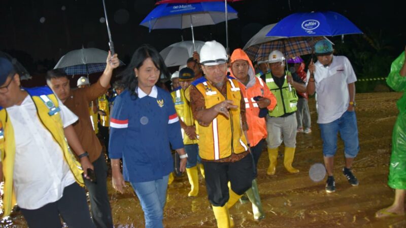 Wawako Padang Dampingi Wamen PU Tinjau Proyek Normalisasi Batang Kandis