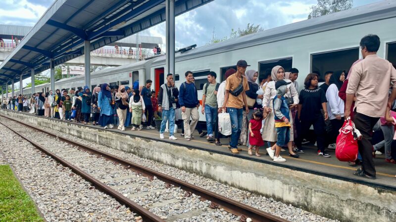 Momen Nataru, KAI Sumbar Catat Penjualan Tiket KA Pariaman Ekspres Tembus 171 Persen dalam Sehari