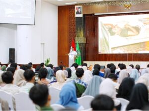 Kuliah Umum di UNAND, Mentan Amran Dorong Komersialisasi Gambir ke Pasar Global