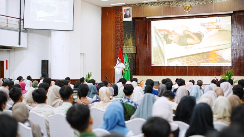 Kuliah Umum di UNAND, Mentan Amran Dorong Komersialisasi Gambir ke Pasar Global