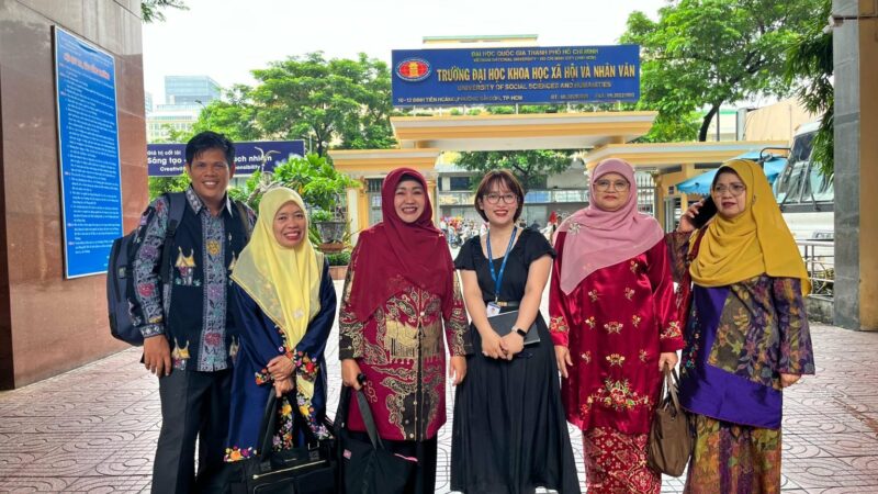 Rektor Universitas Islam Negeri (UIN) Imam Bonjol Padang, Prof Dr Martin Kustati MPd melakukan kunjungan ke Ma’had Darussalam