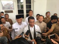 Menteri Pertanian Amran Sulaiman usai rapat koordinasi terkait pangan di Pemprov Sumatra Barat, Selasa 16 September 2025.