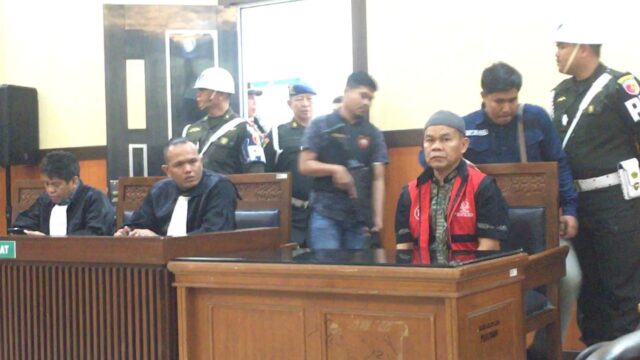 Eks Kabag Ops Polres Solsel Dadang Iskandar saat sidang vonis di Pengadilan Negeri Padang, Rabu 17 September 2025.