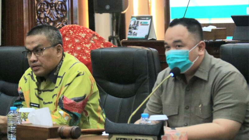 DPRD Sumbar, pemerintah provinsi dan Kanwil Kementerian Agama telah merumuskan Ranperda Ranperda Fasilitisasi Penyelenggaraan Pesantren.