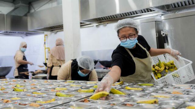 Pengelola Satuan Pelayanan Pemenuhan Gizi (SPPG) Khusus Palmerah disiplin menerapkan titik kendali kritis dalam tata kelola dapur MBG.