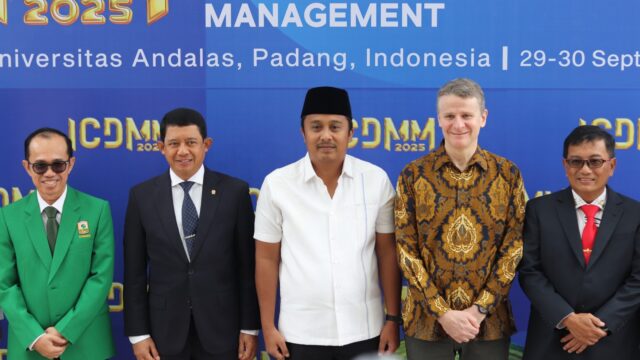 Duta Besar (Dubes) Australia, Roderick Brazier mengungkapkan Sumatra Barat (Sumbar) berada di garda terdepan dalam manajemen risiko bencana.