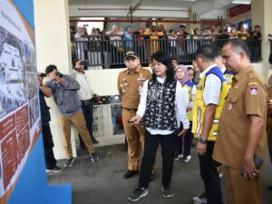 Tinjau Pasar Raya Padang Fase VII, Wamen PU: Semoga Bisa Dimanfaatkan dengan Baik