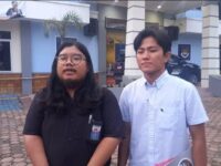 Lembaga Bantuan Hukum (LBH) Padang memberikan bantuan hukum kepada seorang perempuan, Nur Amira (36) yang akan dideportasi ke Malaysia. LBH