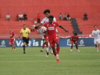 Semen Padang FC tertinggal 0-1 dari tamunya, Bali United pada babak pertama dalam laga pekan ketujuh Liga Super