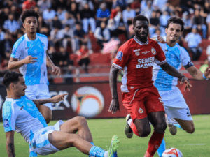 Semen Padang FC kalahi 1-2 dari PSBS Biak pada lanjutan Liga Super League 2025/2026 di Stadion Haji Agus Salim, Kamis sore (11/9/2025).
