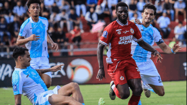 Semen Padang FC kalahi 1-2 dari PSBS Biak pada lanjutan Liga Super League 2025/2026 di Stadion Haji Agus Salim, Kamis sore (11/9/2025).