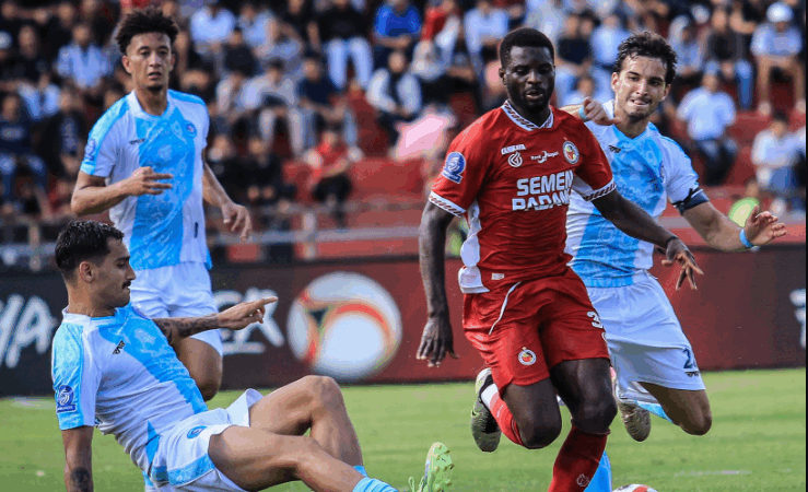 Semen Padang FC kalahi 1-2 dari PSBS Biak pada lanjutan Liga Super League 2025/2026 di Stadion Haji Agus Salim, Kamis sore (11/9/2025).