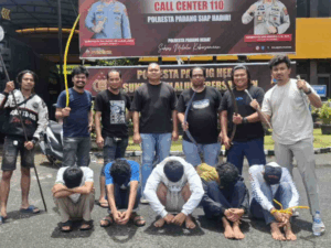 Satreskrim Polresta Padang menangkap lima orang dalam kasus tawuran yang menyebabkan salah seorang pelajar meninggal dunia