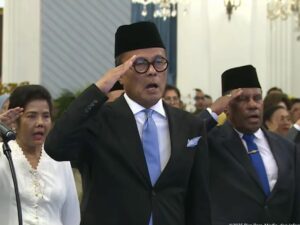 Presiden Prabowo Lantik Putra Asal Tanah Datar Dony Oskaria Jadi Kepala BP BUMN