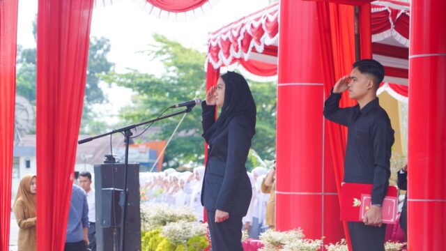 Pemkab Dharmasraya menggelar upacara peringatan Hari Sumpah Pemuda ke-97 Tahun 2025, Selasa (28/10/2025). Upacara yang dilaksanakan