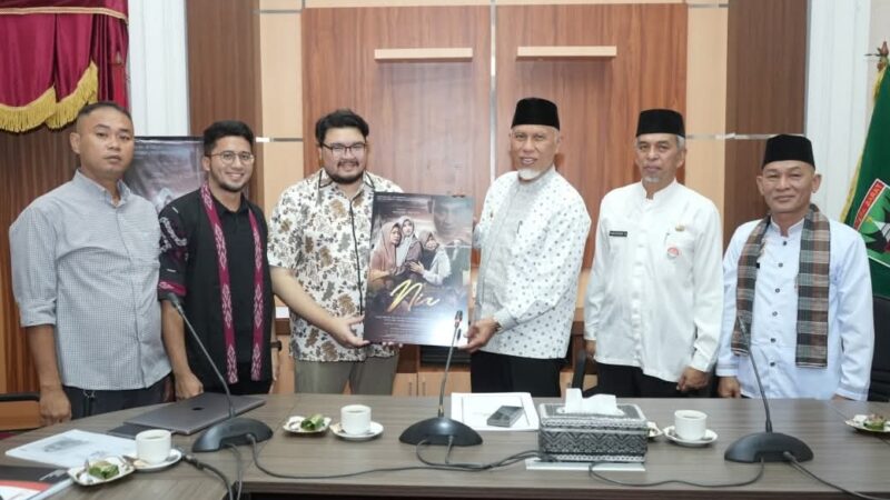 Bertemu Produser Film 'Nia', Gubernur Mahyeldi: Semoga jadi Inspirasi dan Berdampak Positif