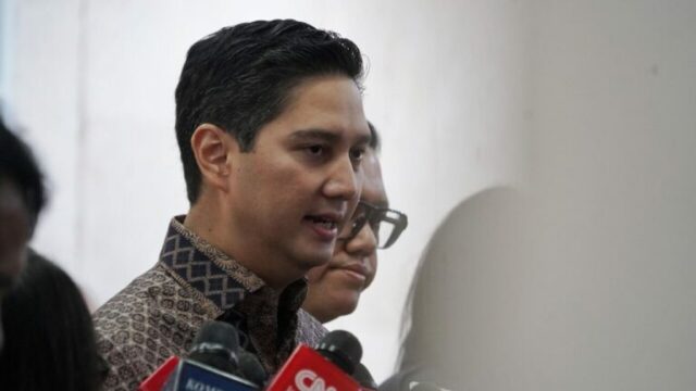 Ketua Fraksi Partai Gerindra DPR RI, Budisatrio Djiwandono menyampaikan belasungkawa dan keprihatinan yang mendalam atas jatuhnya korban jiwa