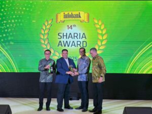 UUS Bank Nagari Raih 3 Penghargaan Infobank 14th Sharia Awards