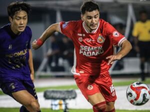 Liga Super: Babak Pertama, Semen Padang Ketinggalan 1-0 dari Persita Tanggerang