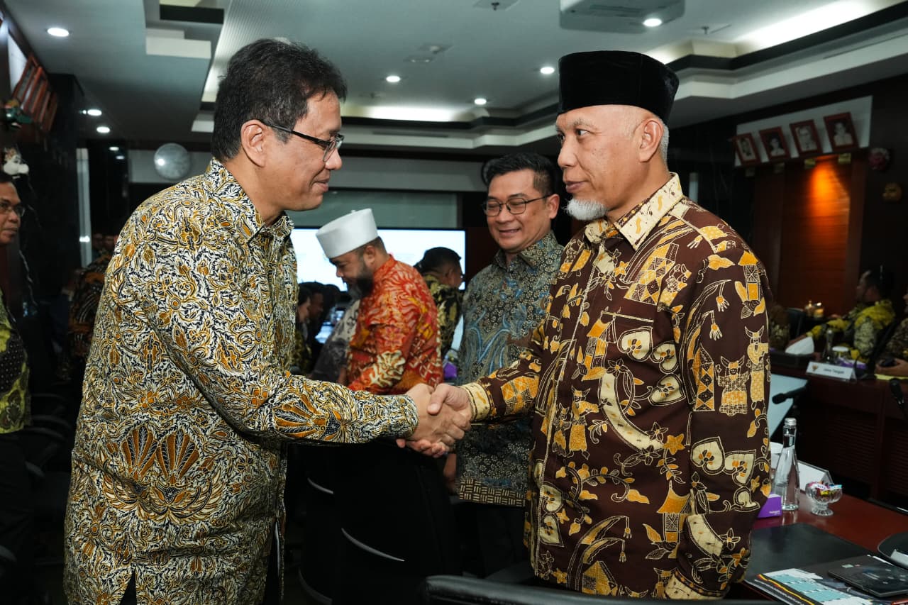 TKD Dipotong, Gubernur Sumbar Minta Pusat Ambil Alih Pembayaran Gaji ASN
