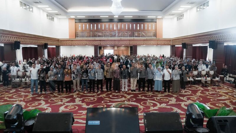 PNM Dorong Pelaku Usaha Perempuan Naik Kelas Lewat PKU Akbar di Pesisir Selatan